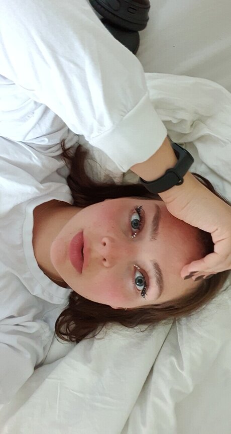 Ello hot star archive