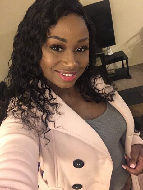 Naava xxx actress pics