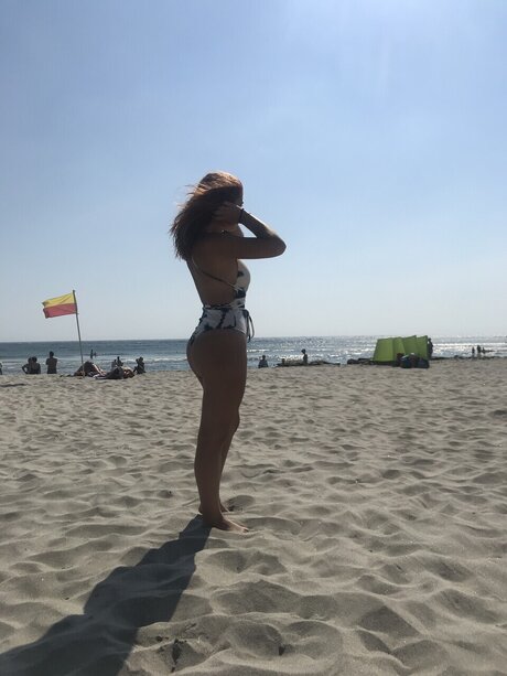 Rebecca Adams star pornographic images