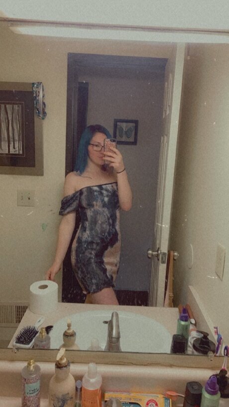 JulyBhabie pornstar img