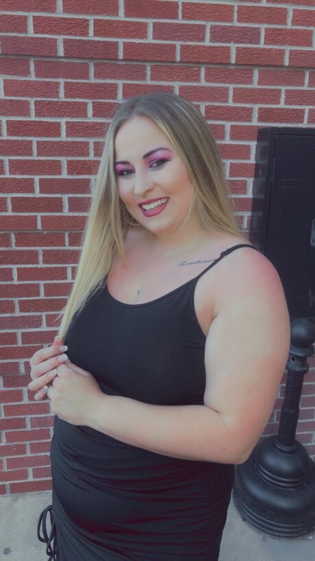 Caprice_ star hot pictures