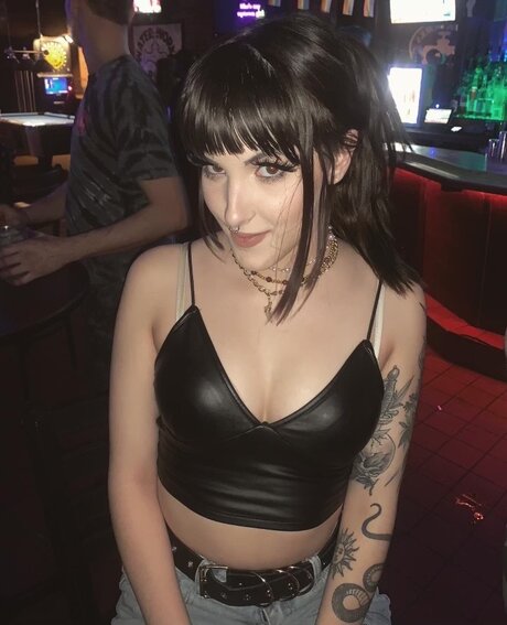 Hellish star best pics