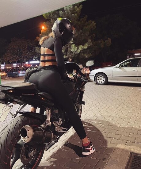 Carmelita13 star high quality picture