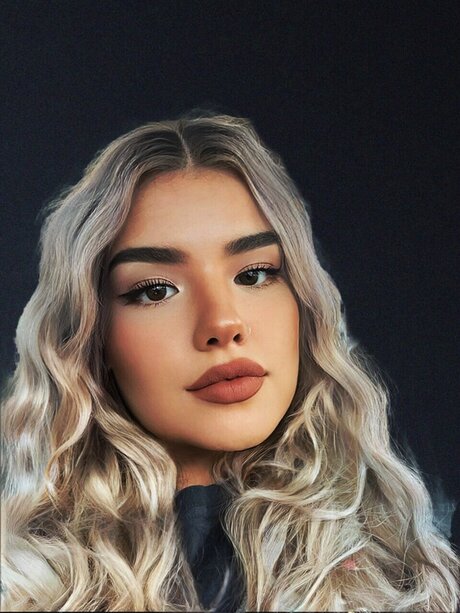 Salem Voorhees beautiful model archive