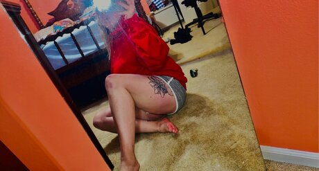 Sidney Glymp model erotic pic