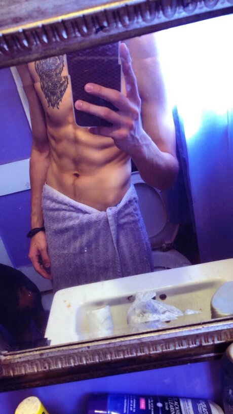 Moneythingzz porn star photos