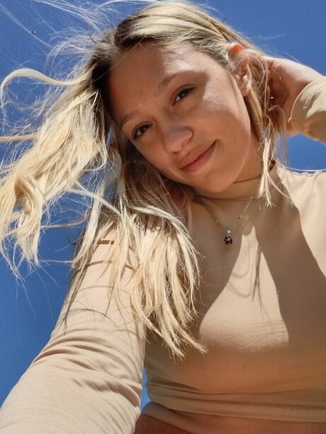 Brisa Moriconi art actress pics