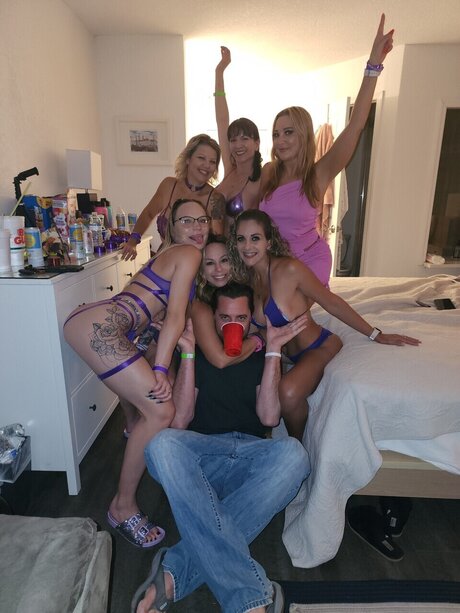 Mr TeenyBikini best actress photos