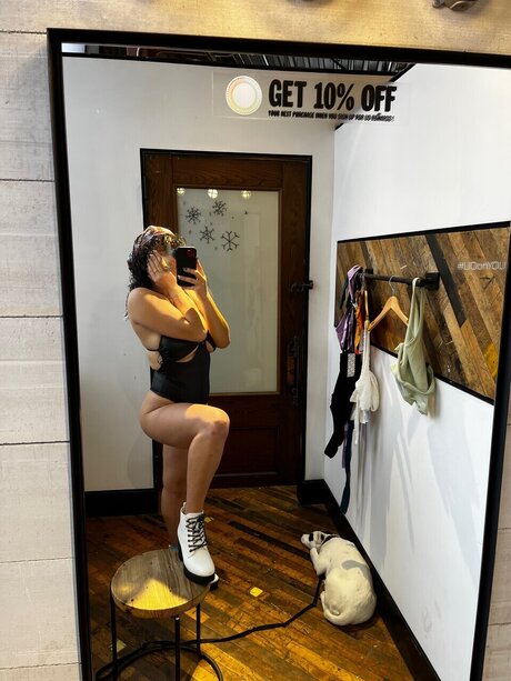 Lily Toria model top pics