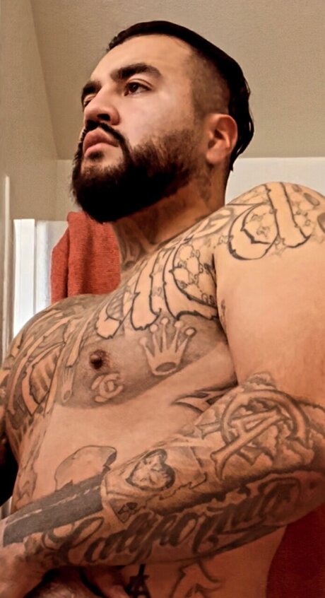 TUPAPI_ model art photos