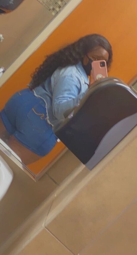 Niiyahboo pornstar art gallery