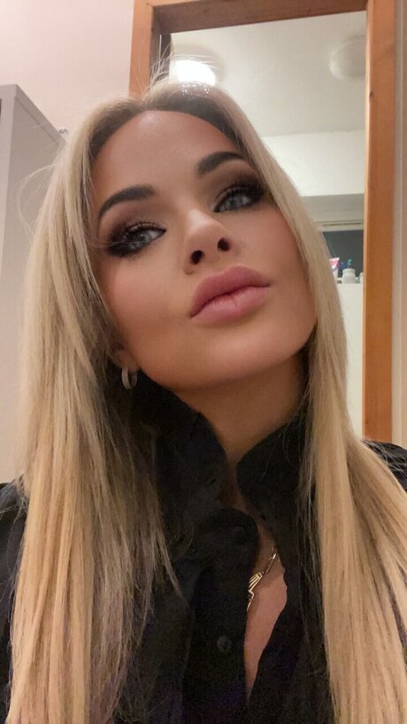 Scottish Lass nudes pornstar img