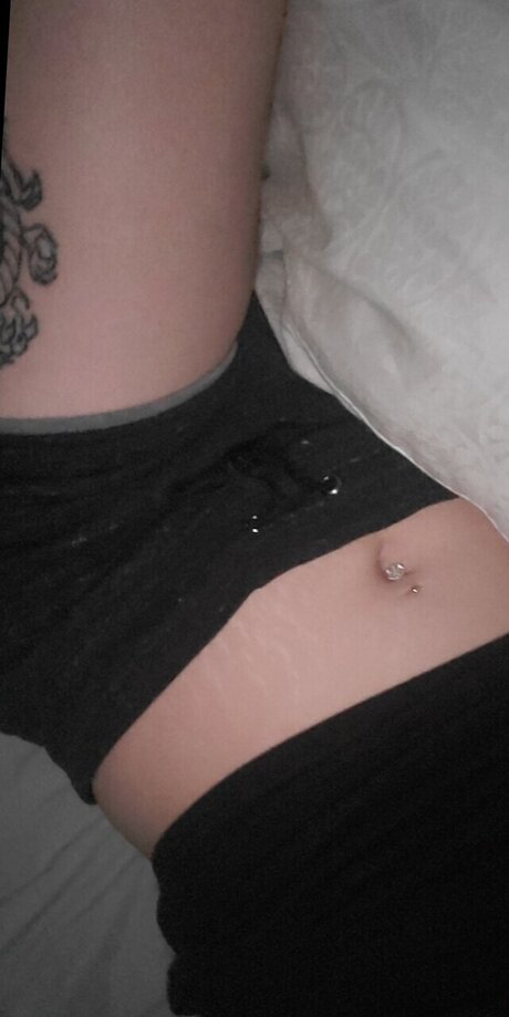 Yixion model free photos