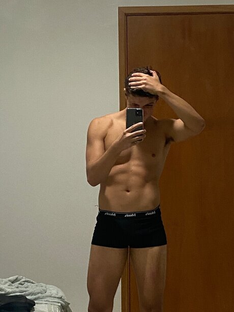 Augustoxx beautiful actress image