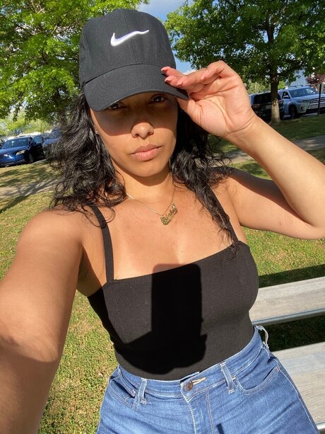 DINDIN pornstar art picture