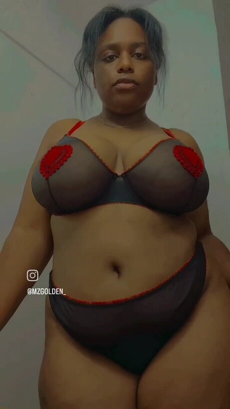 GoldenThickness actress photo