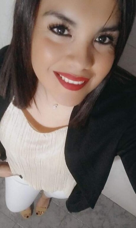 Lunahot_ model adult img