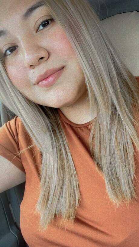 Thay Palm model porn image