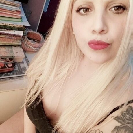 PLUMITAS porn star gallery