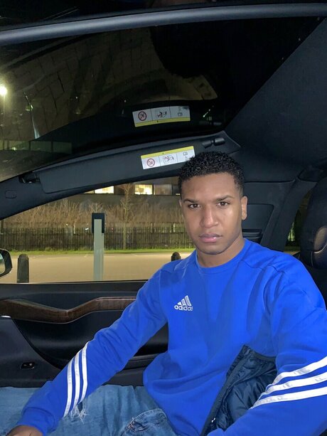 Darnell Virginie model naked photo