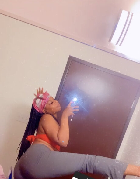 Carameldipped star exclusive gallery