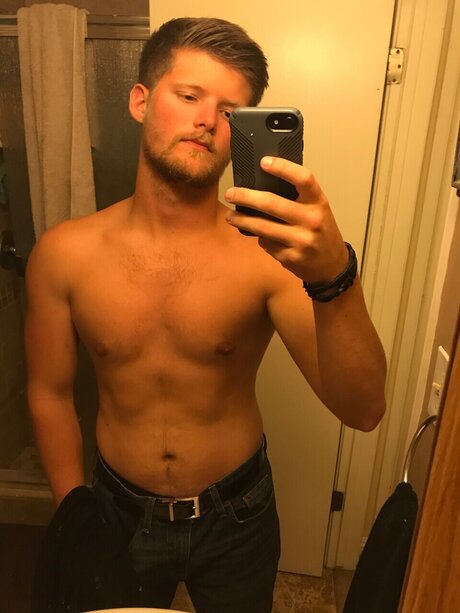 Tyler Austin pornstar sexy pic