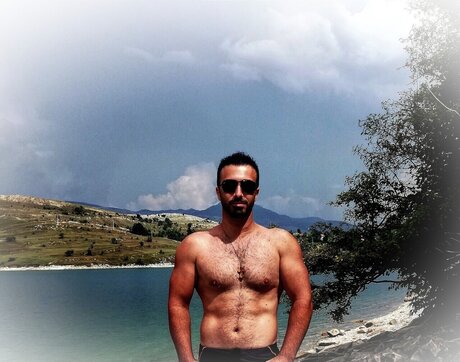 Pe a beautiful model pic