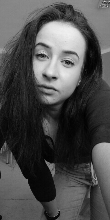 Patricia Rostova hot actress pic