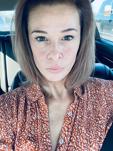 Sommer model nude image