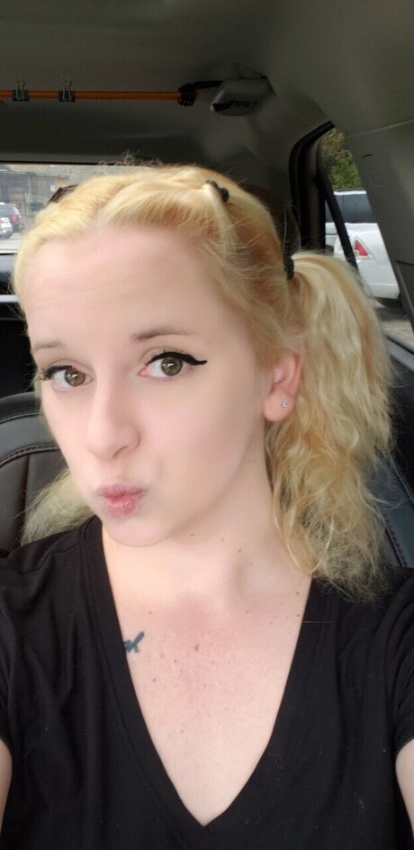 TaesFeet star porn pics