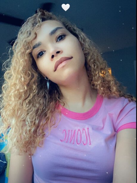 Ashley Savage star sexy img