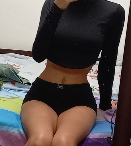 Larisa Loredana exclusive model archive