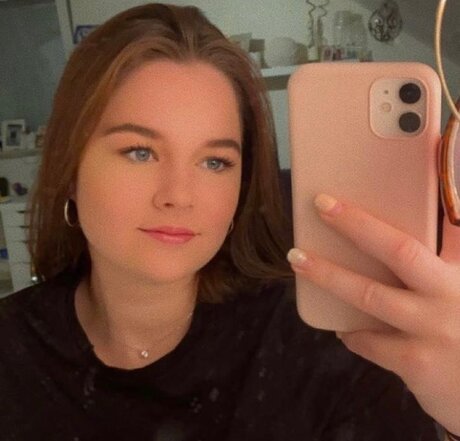 Joline pornographic model archive