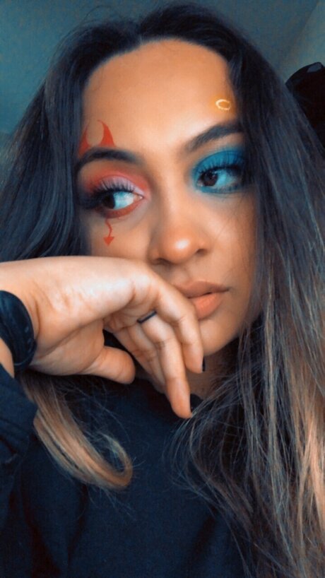 Rubi Loveee porn star picture