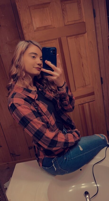 Kaitlin Lloyd hot pornstar galleries