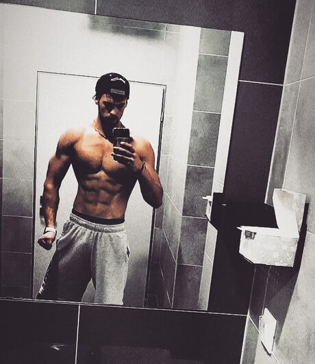 Juraj Mlyn ek art star pictures