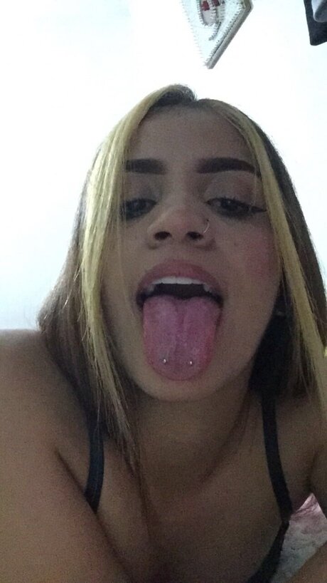 Andrea Lobo model art images