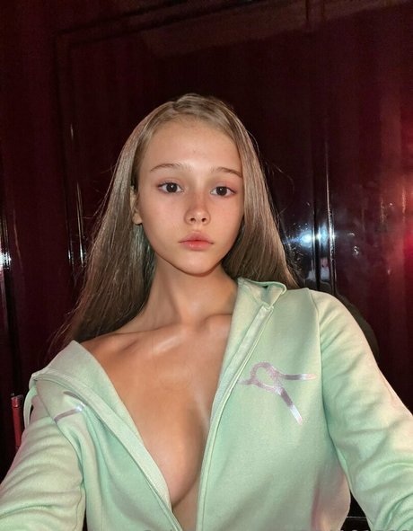 ariana greene sexy star photo