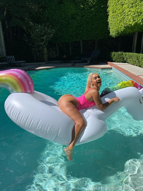 Madisun Sky hd star photo