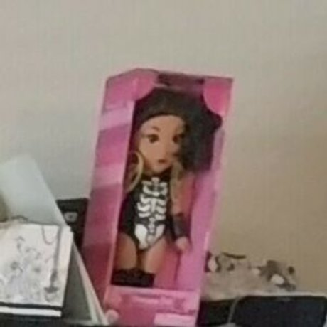 Sarah the Rebel model hd img