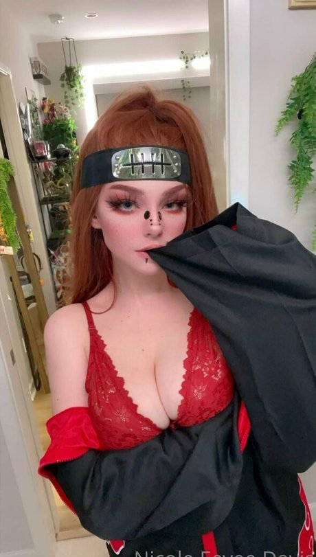 Eevee Davis high quality model galleries