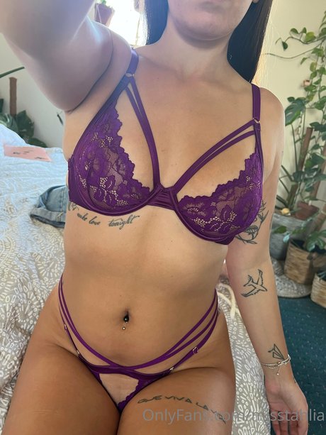 misstahlia free model pic