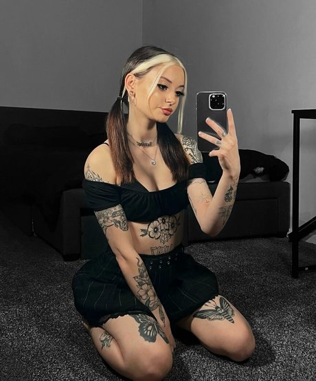 jadexberry model naked pictures