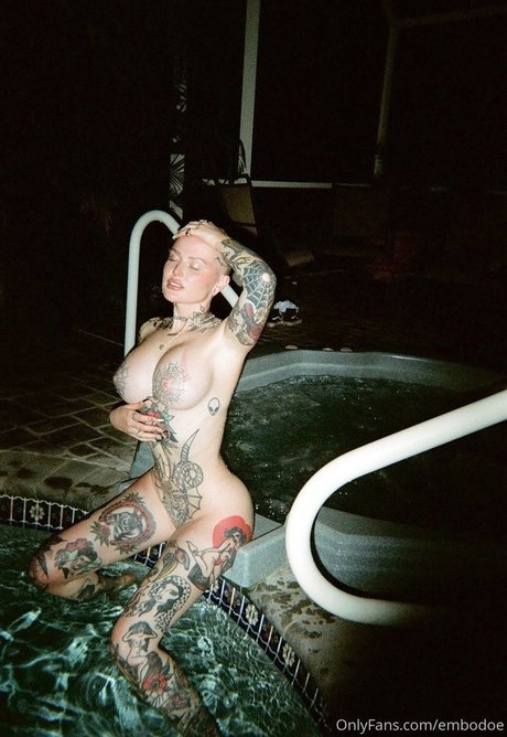 Embodoe adult model images