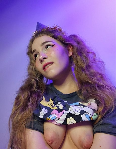 LilRoxxxy art actress photos