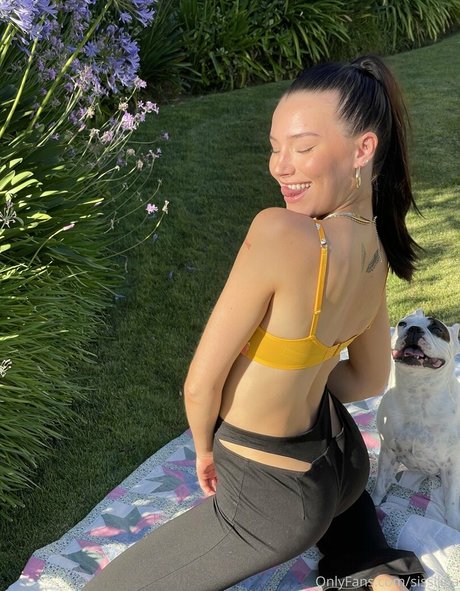 Jada direito sexy actress images