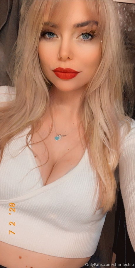 big boobs teen onlyfans hot naked image