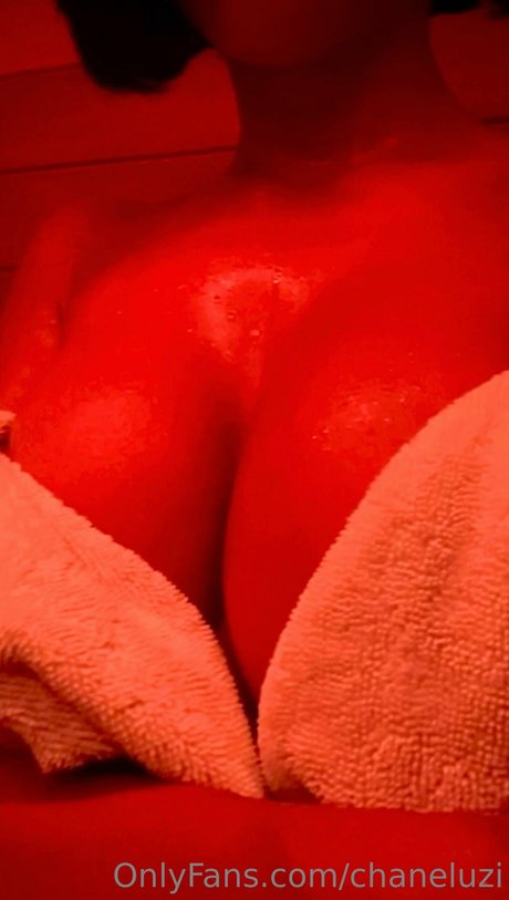 Chanel Uzi Profile pic