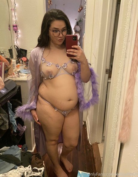 kellijellibelli hot model pictures