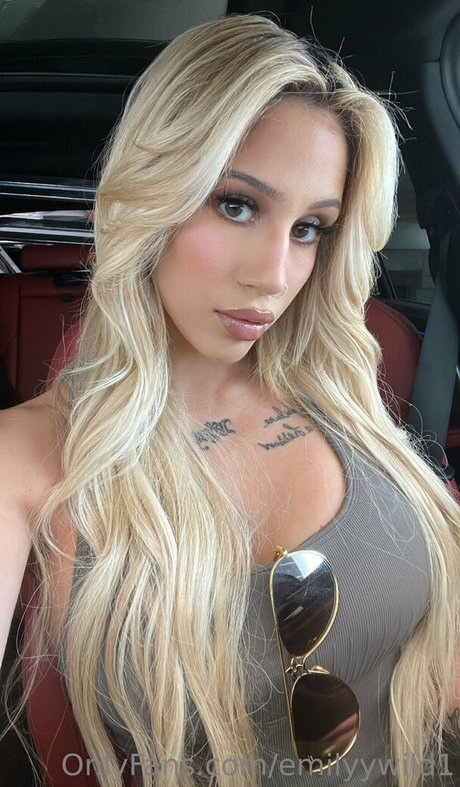 Emilyy Wild pornstar nudes pictures